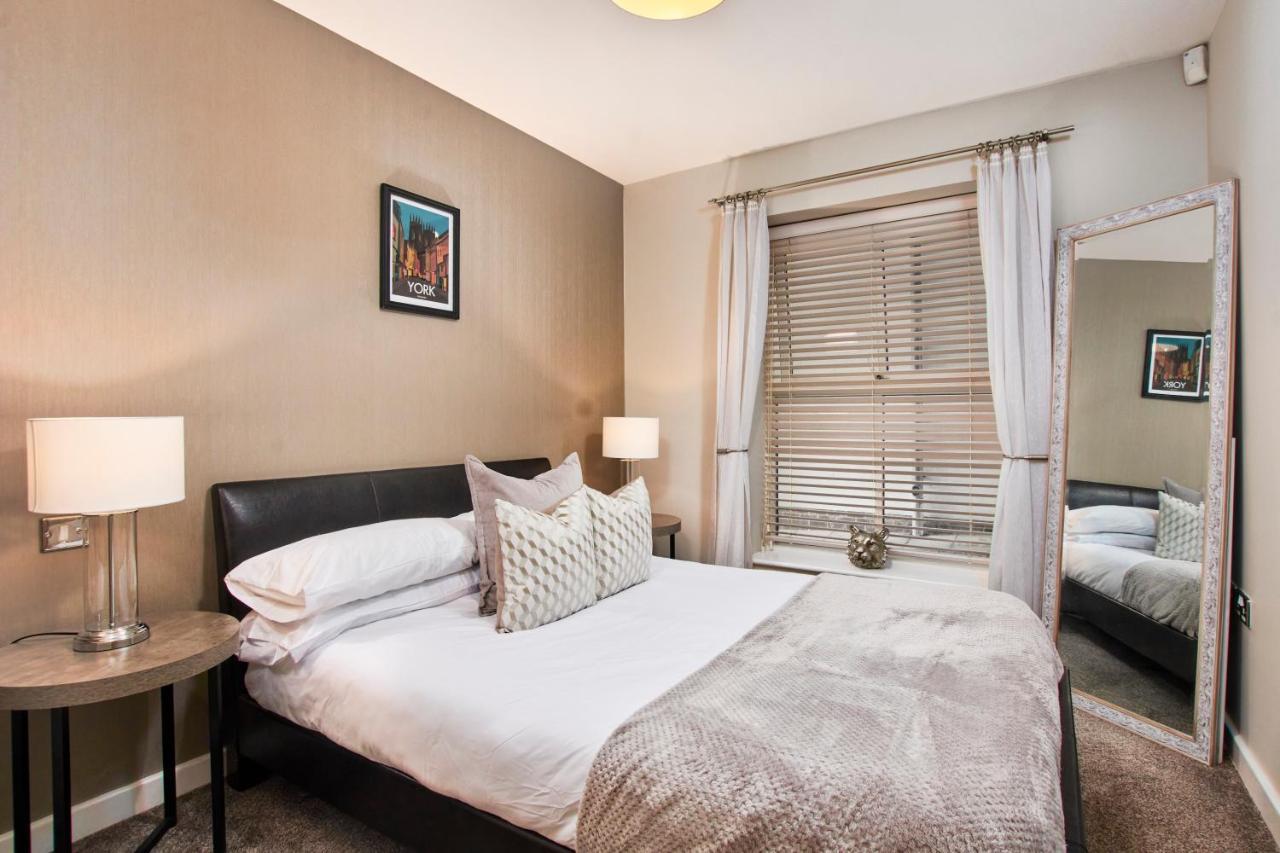 Vikings Apartment With Private Parking & Terrace Йорк Екстериор снимка