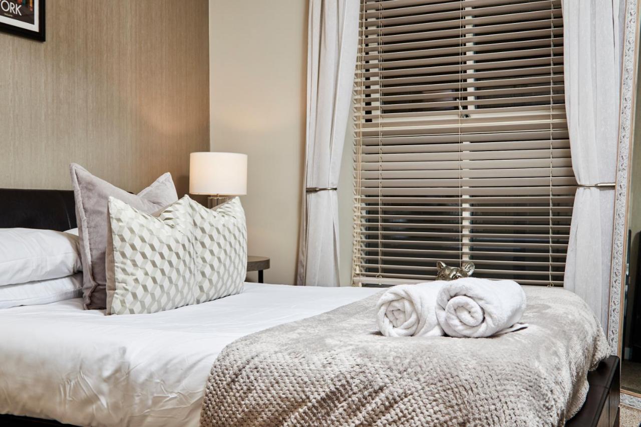 Vikings Apartment With Private Parking & Terrace Йорк Екстериор снимка