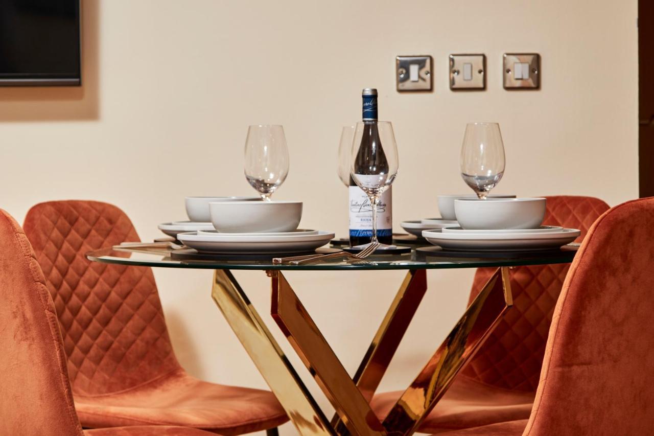 Vikings Apartment With Private Parking & Terrace Йорк Екстериор снимка